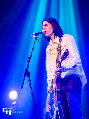 Connor Selby on vocals & guitar