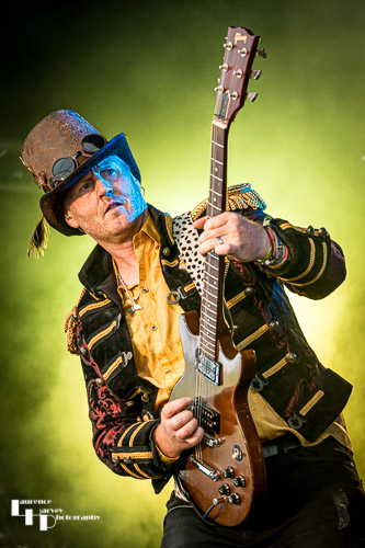 Doris Brendel (& Band): Lee Dunham on guitar