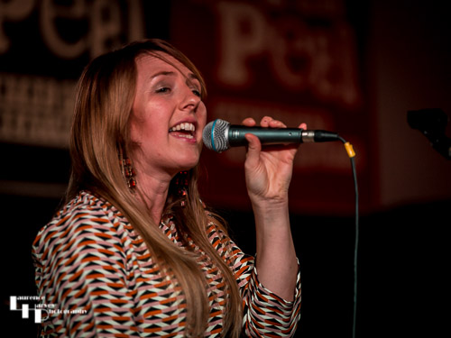Lauren Dove on vocals
