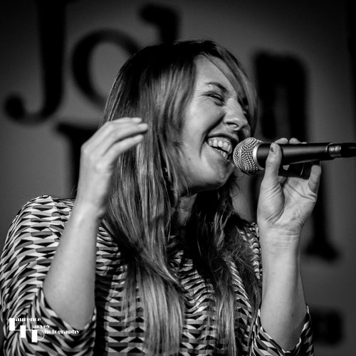 Lauren Dove on vocals