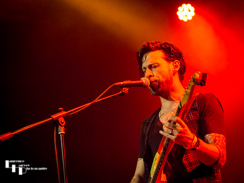 Dan Patlansky on vocals & guitar