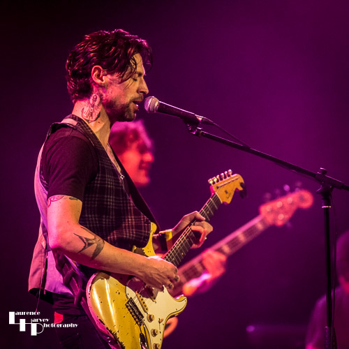 Dan Patlansky on vocals & guitar