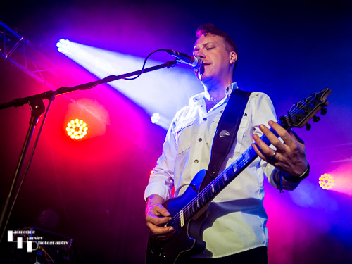 FM: Jim Kirkpatrick on guitar
