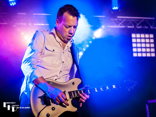 FM: Jim Kirkpatrick on guitar