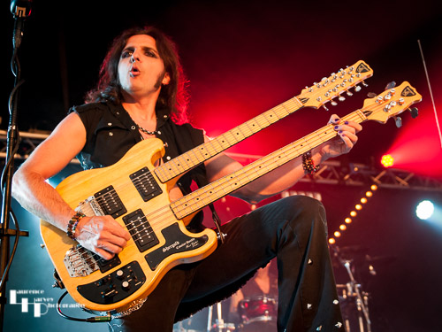 Franck Carducci (Band): Franck Carducci on bass, 12 String guitar & vocals