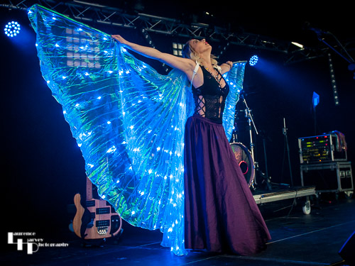 Franck Carducci (Band): Mary Reynaud on vocals