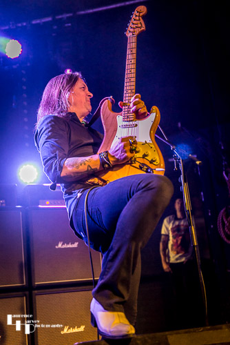 Søren Andersen on guitar
