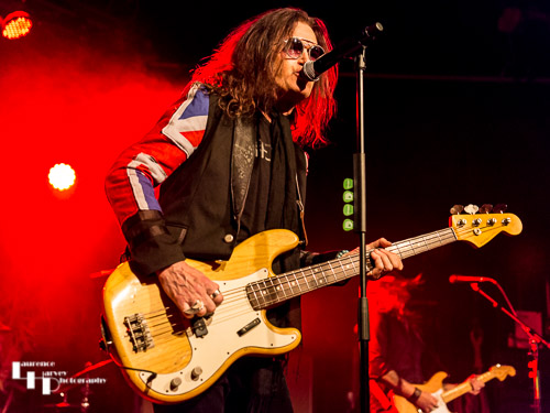 Glenn Hughes on vocals & bass