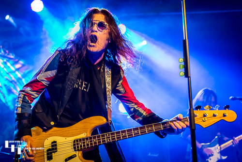 Glenn Hughes on vocals & bass