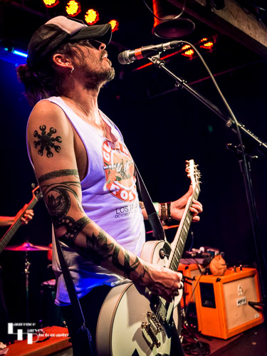 Liam Henry on guitar & vocals