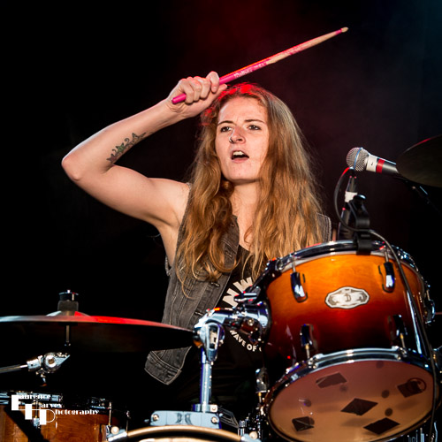 Häxan: Jess Hartley on drums