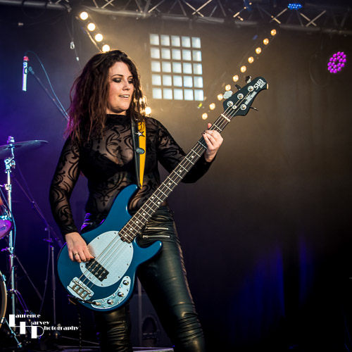 Häxan: Harriet Wadeson on bass