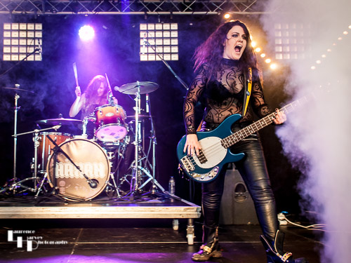 Häxan: Harriet Wadeson on bass & Jess Hartley on drums