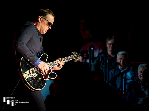 Joe Bonamassa on guitar & vocals