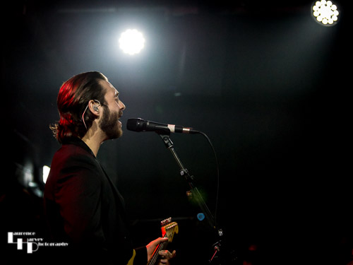 Laurence Jones on guitar & vocals