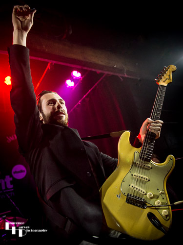 Laurence Jones on guitar & vocals