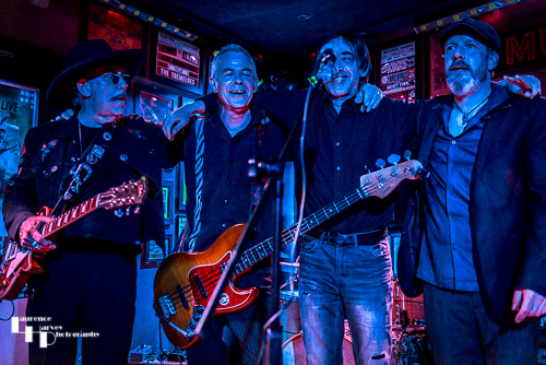 Lightnin' Willie & his band take their final bows