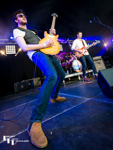 The Mentulls: Andrew Pipe on guitar & vocals