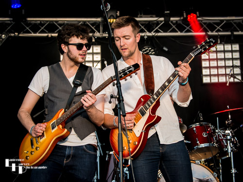 The Mentulls: Andrew Pipe & Dave Crabtree on guitar