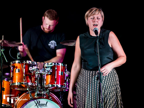 Laura Castle on vocals