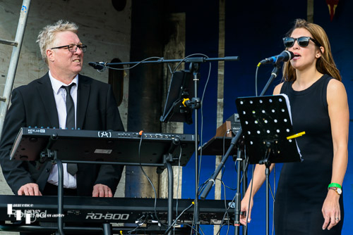 Natalie Emms on vocals & Doug Levey on keys