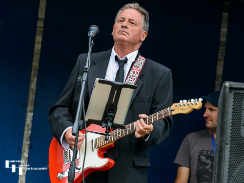 Steve King on guitar