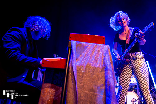 Samantha Fish on vocals & guitar, Phil Breen on keys