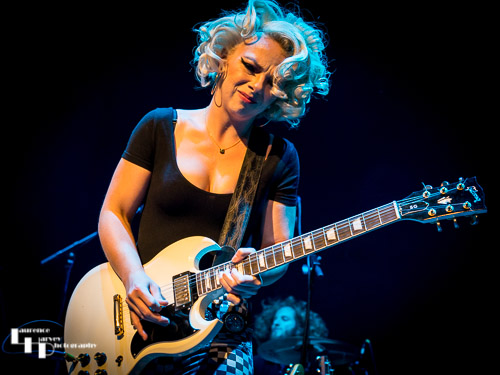 Samantha Fish on vocals & guitar