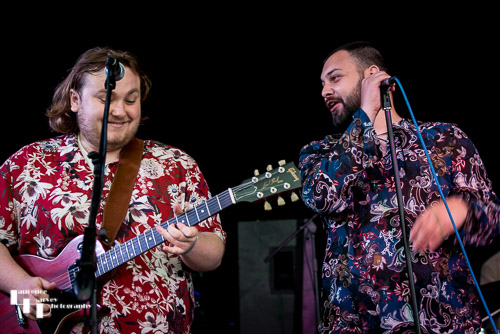 Southbound: Tom Ford on vocals & Elliot Stout on guitar