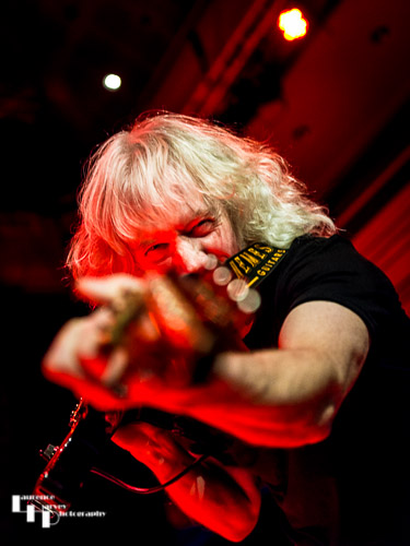 Steve Mann on guitar