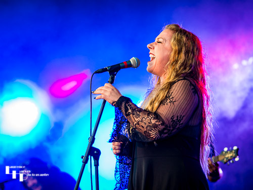 T Clemente Band: Amanda Dieck on vocals