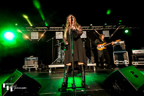 T Clemente Band: Amanda Dieck on vocals