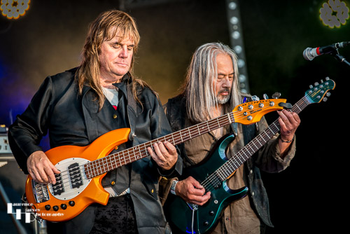 T Clemente Band: Teddy Clemente on guitar & Boyd Bowdish on bass