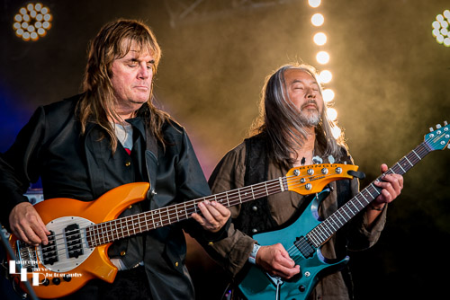T Clemente Band: Teddy Clemente on guitar & Boyd Bowdish on bass