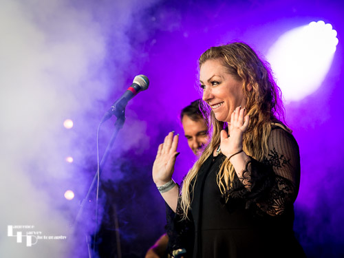 T Clemente Band: Amanda Dieck on vocals
