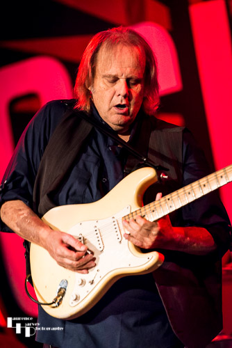 Walter Trout on vocals & guitar