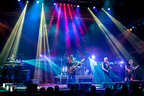 Zal Cleminson's Sin'Dogs on stage at The Apex