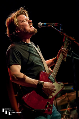 David James Smith on vocals & guitar