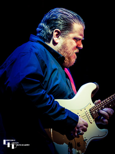 Danny Bryant on guitar & vocals