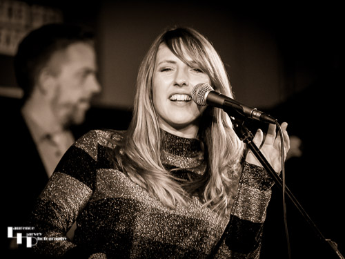 Lauren Dove on vocals
