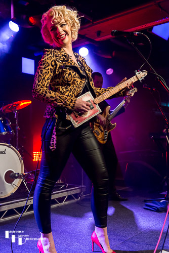 Samantha Fish on vocals & guitar