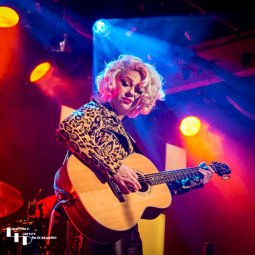 Samantha Fish on vocals & guitar