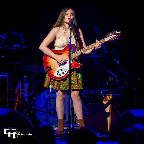 Arielle on vocals & guitar