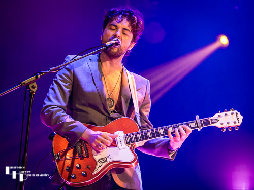 Marco Cinelli on guitar & vocals