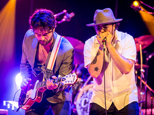 Marco Cinelli on guitar & Tom Julian-Jones on harmonica
