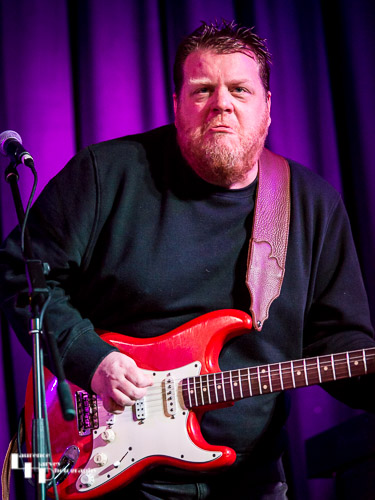 Danny Bryant on guitar & vocals