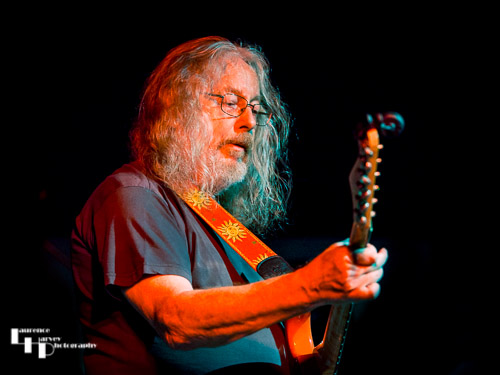 Dave Thomas on guitar