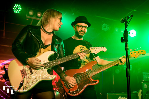 Eliana Cargnelutti Band: Eliana Cargnelutti on vocals & guitar, Simone Serafini on bass