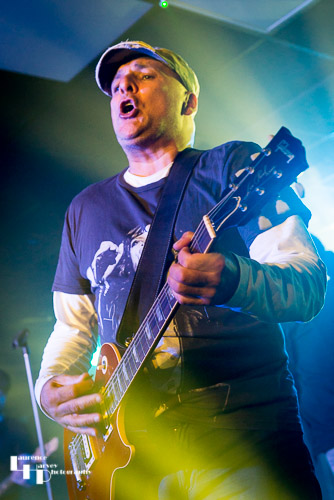 Giuliano Gizzi on guitar