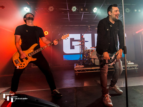 Dante Gizzi on vocals & Andy Carr on bass